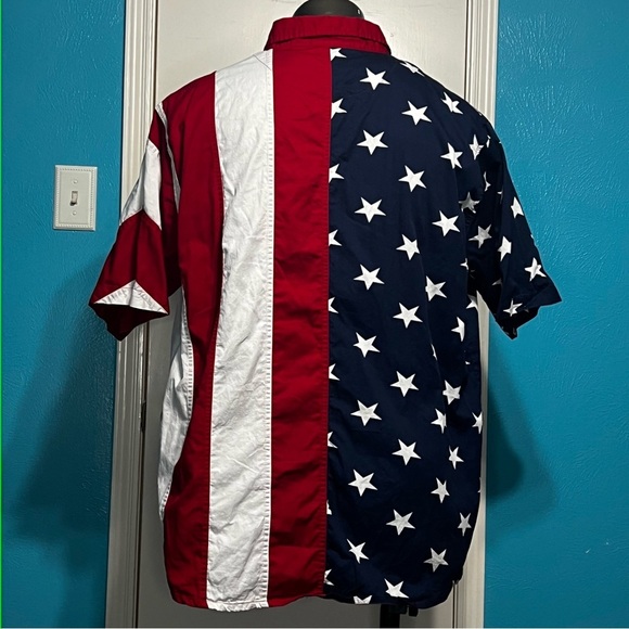 Red, White, & Blue Patrtiotic Themed Button Down Shirt Cotton Traders Sport EUC - Picture 10 of 16